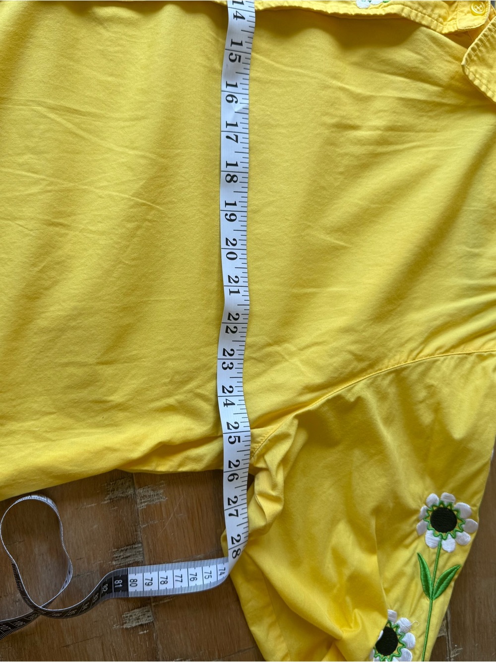 Vintage Bob Mackie 100% Cotton Yellow Button-Down Shirt with Floral Embroidery - Picture 7 of 9